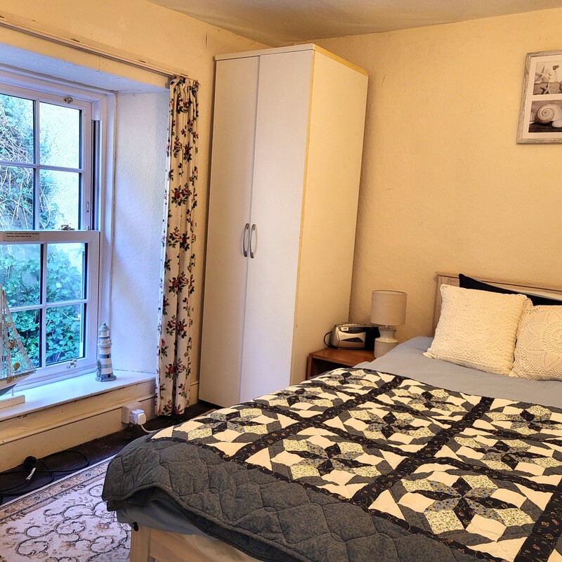 Single bedroom